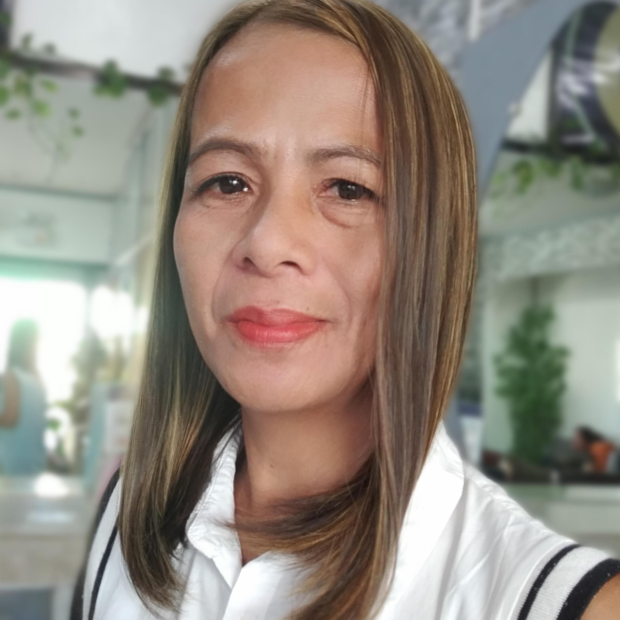 I'm a multi skill Filipina, currently at the Philippines and need sponsorship to come with you