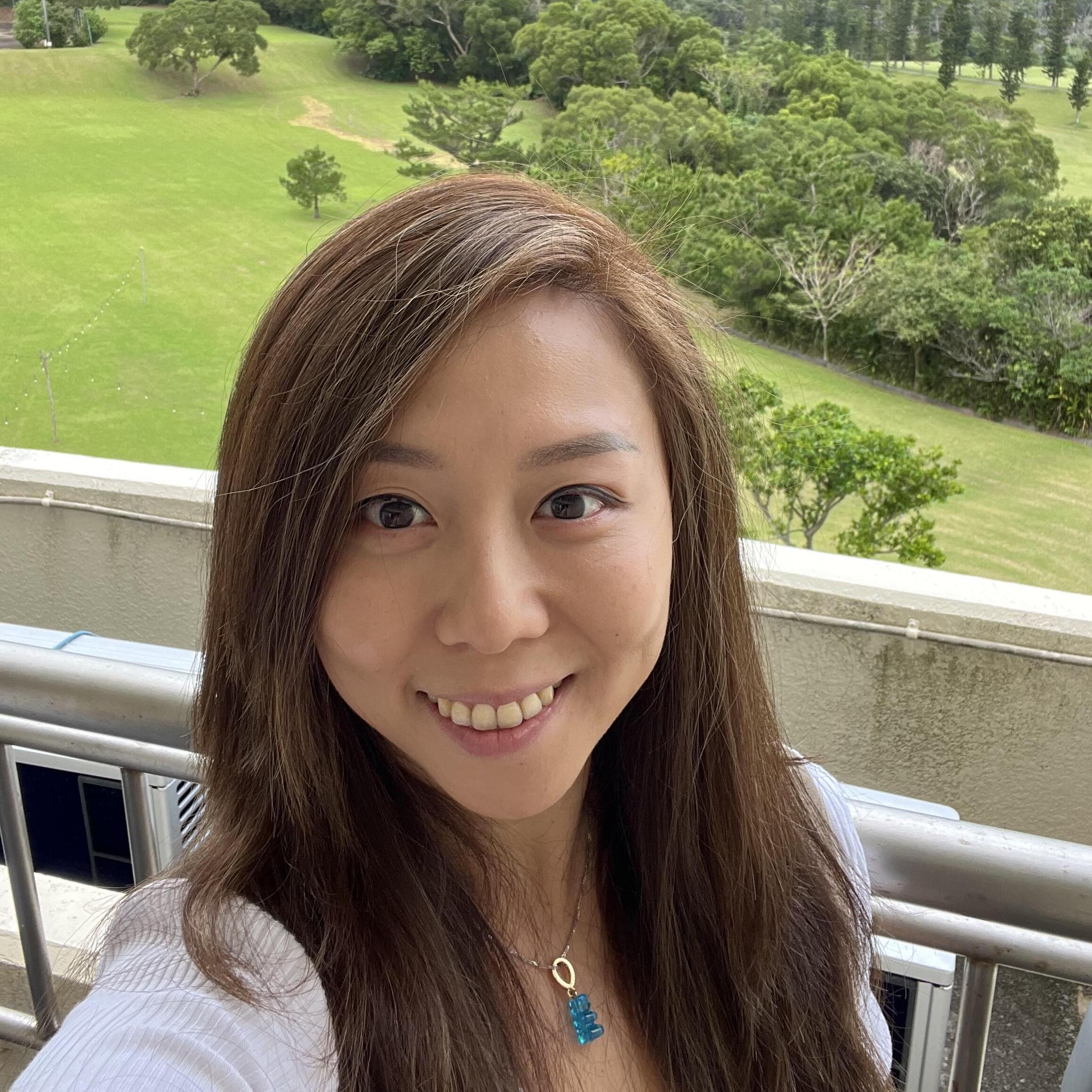 Experienced baby sitter and Certificated PSW. Fluent in English, Cantonese and Mandarin.