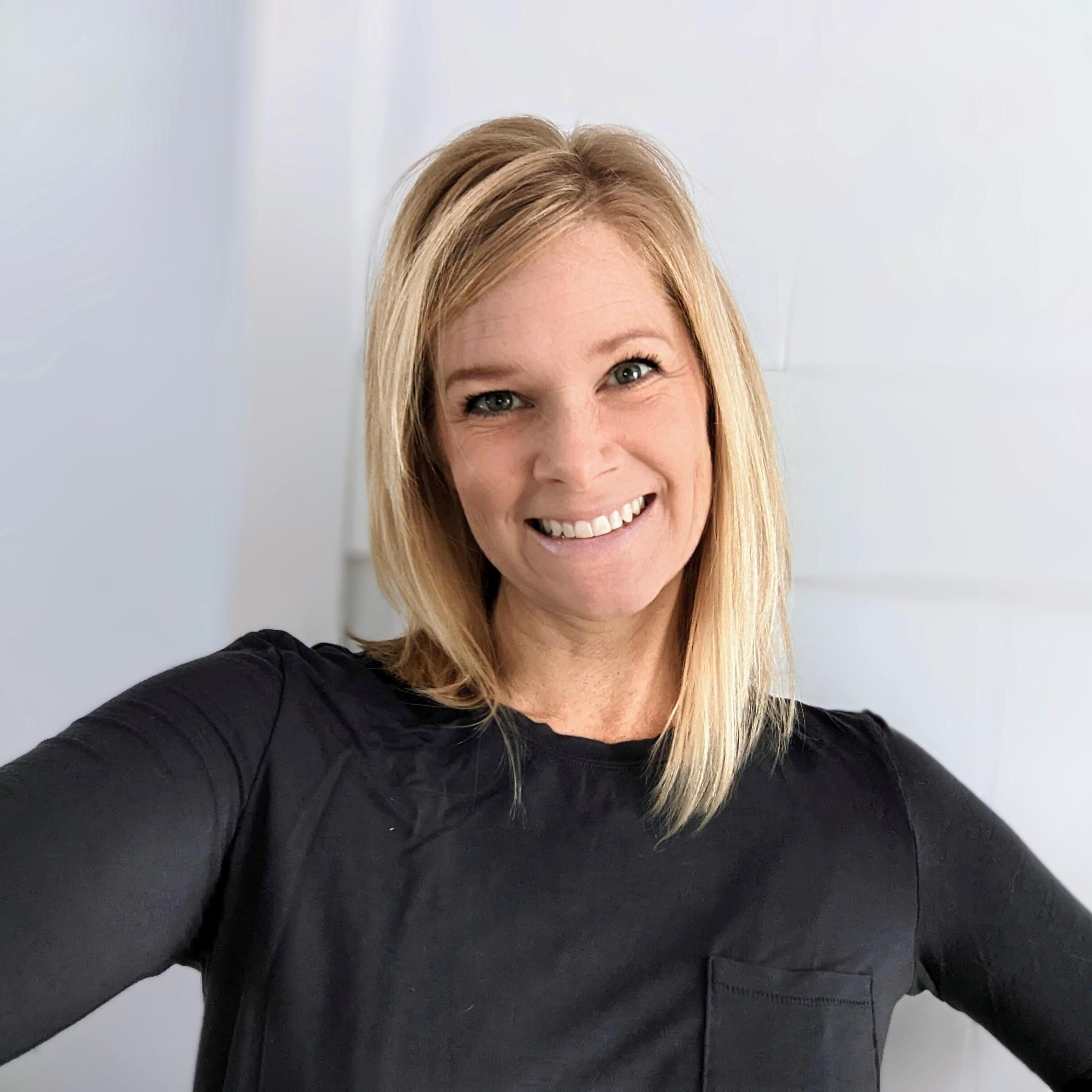 Hi I am new to town and looking to help assist families as a PT nanny