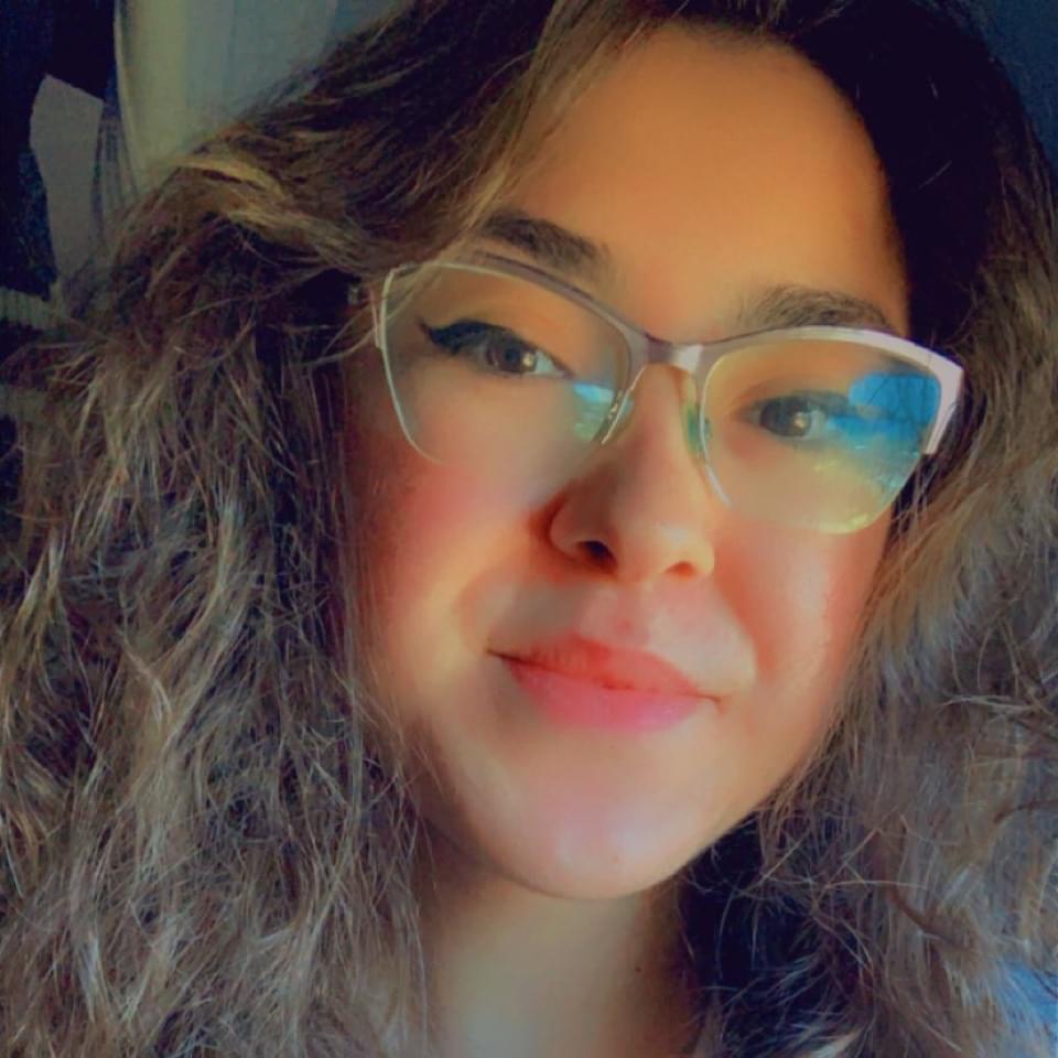 I am looking to connect with a local family! Im available in the evenings, some days and afternoons!