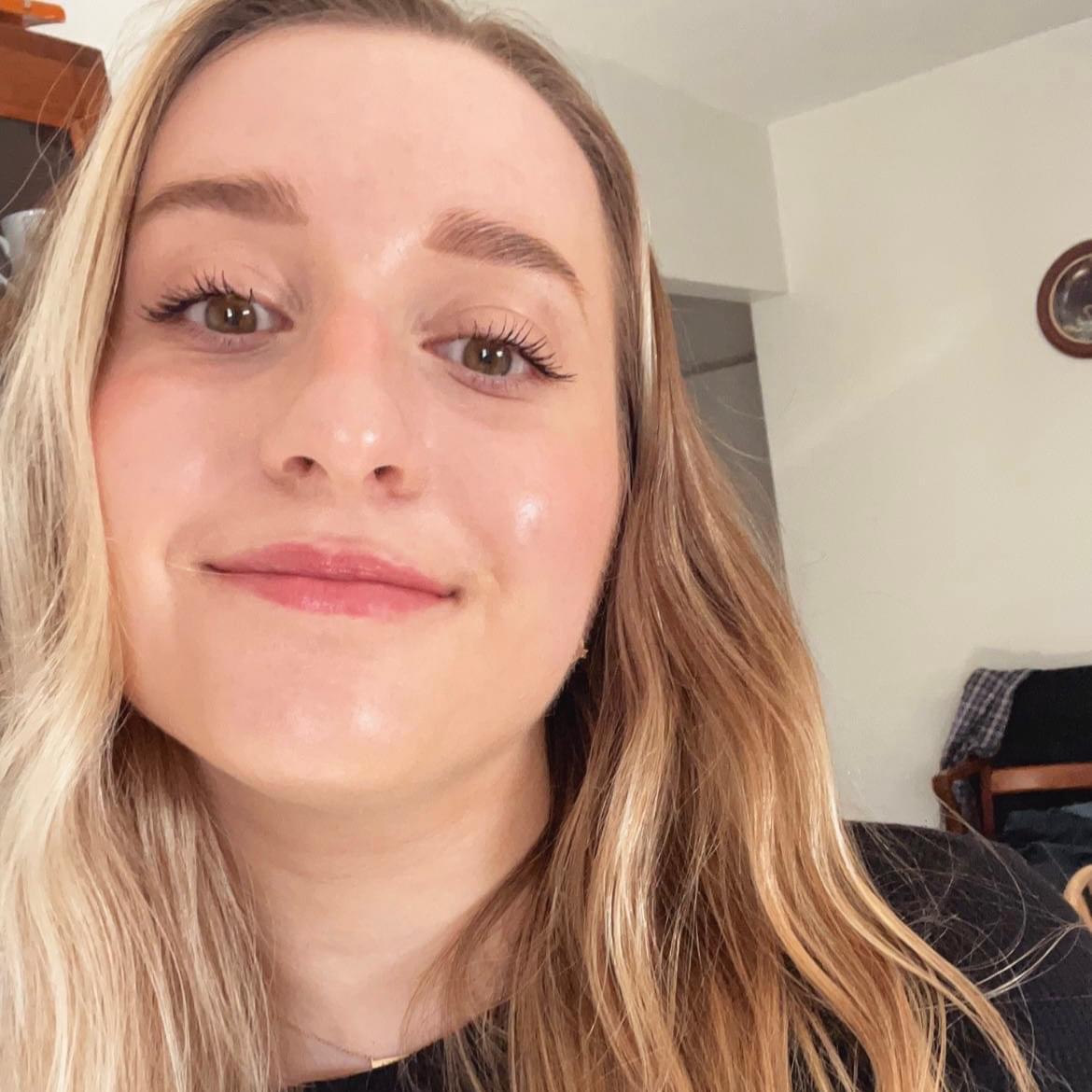Edmonton Sitter Available For Work in Alberta
