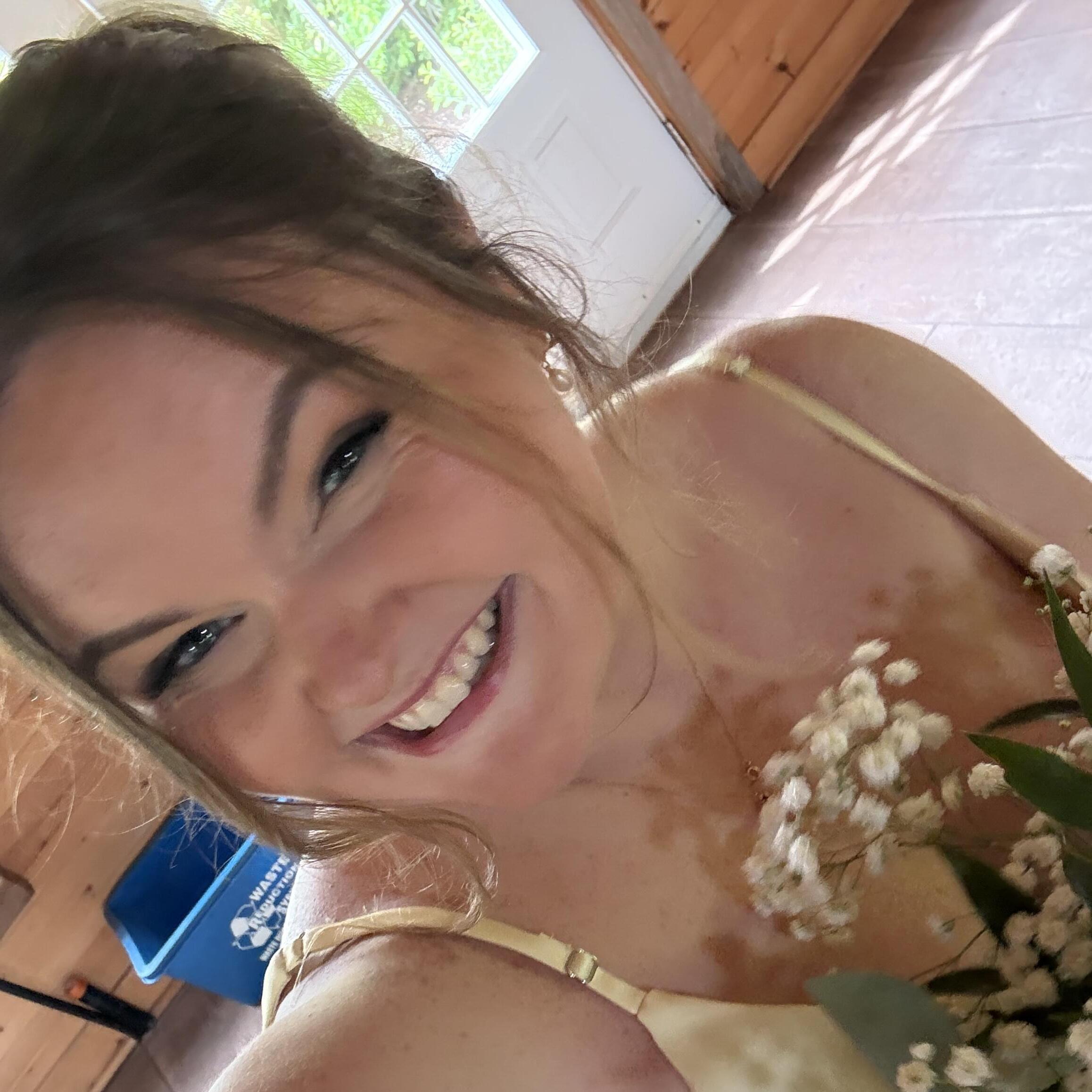 Hi there! I’m a 25 year old who has experience with childcare from my teenage years as well as a career at a daycare.