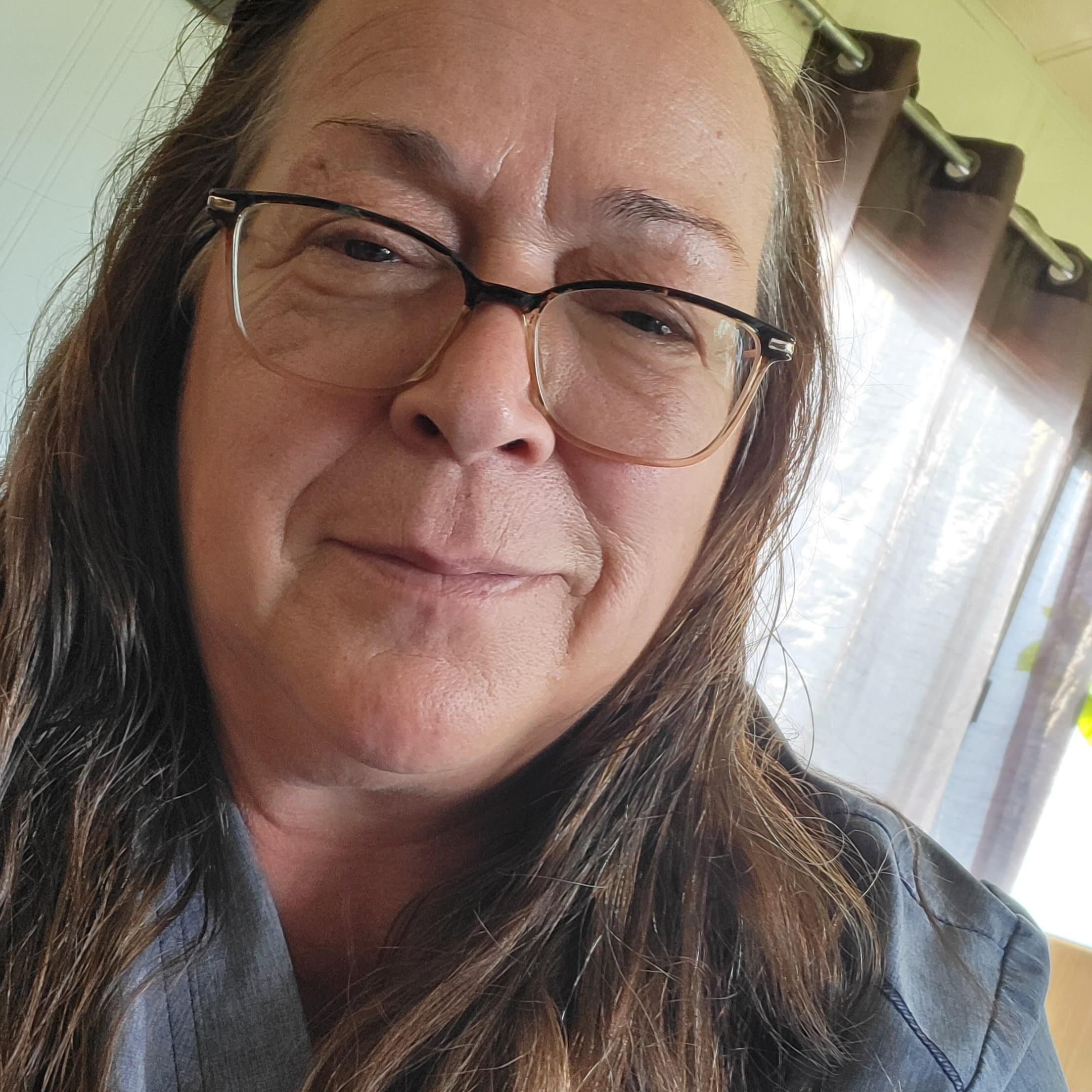 Experienced and Caring Nanny in Caroline, Alberta Available for $20 per Hour - Reliable Childcare Services