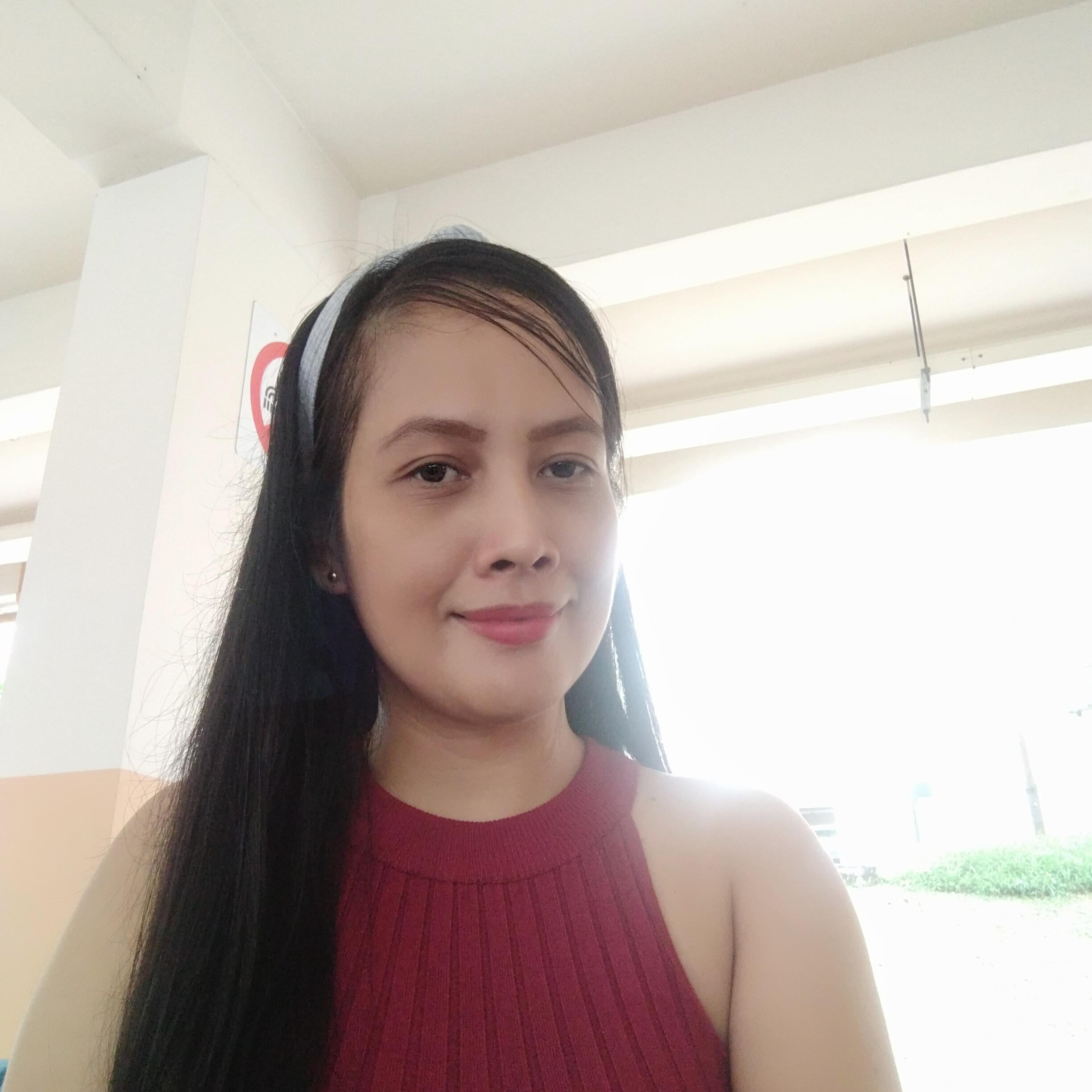 Loving caring and trustworthy Nanny Housekeeper with great creativity and patience.