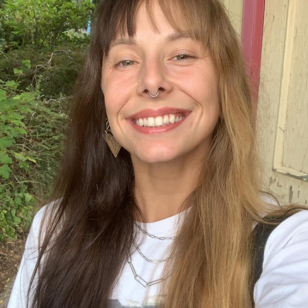 Nanny Available in Nelson, British Columbia - $25/hr - Reliable, Experienced, and Loving Care for Your Family!