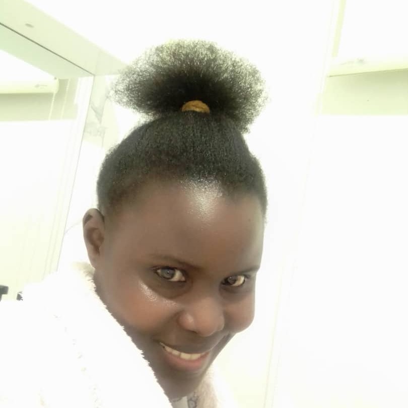 Kisakye deborah from Uganda,I do offer housekeeping work.