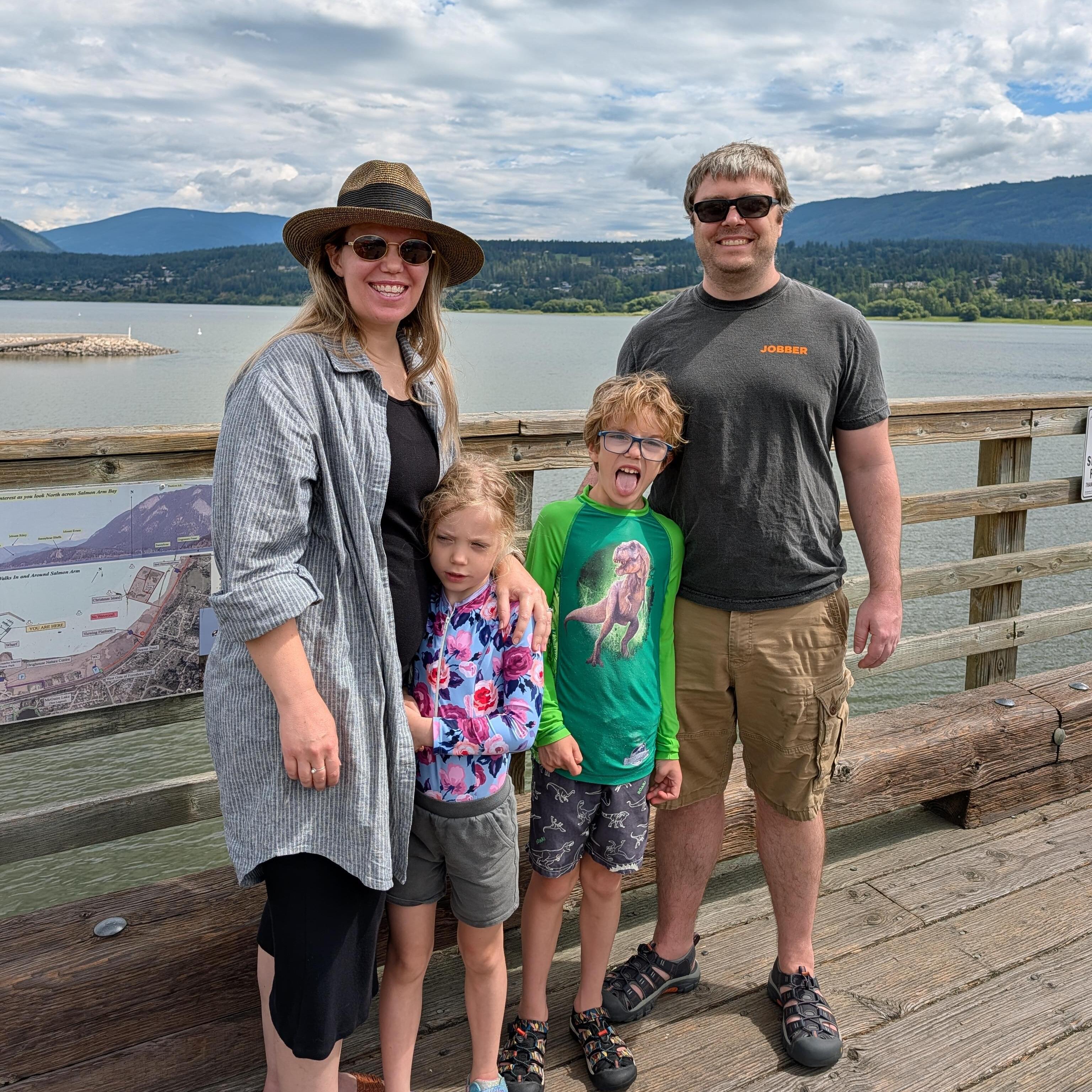 Looking for part-time Experienced Nanny in Calgary, Alberta - $20/hour