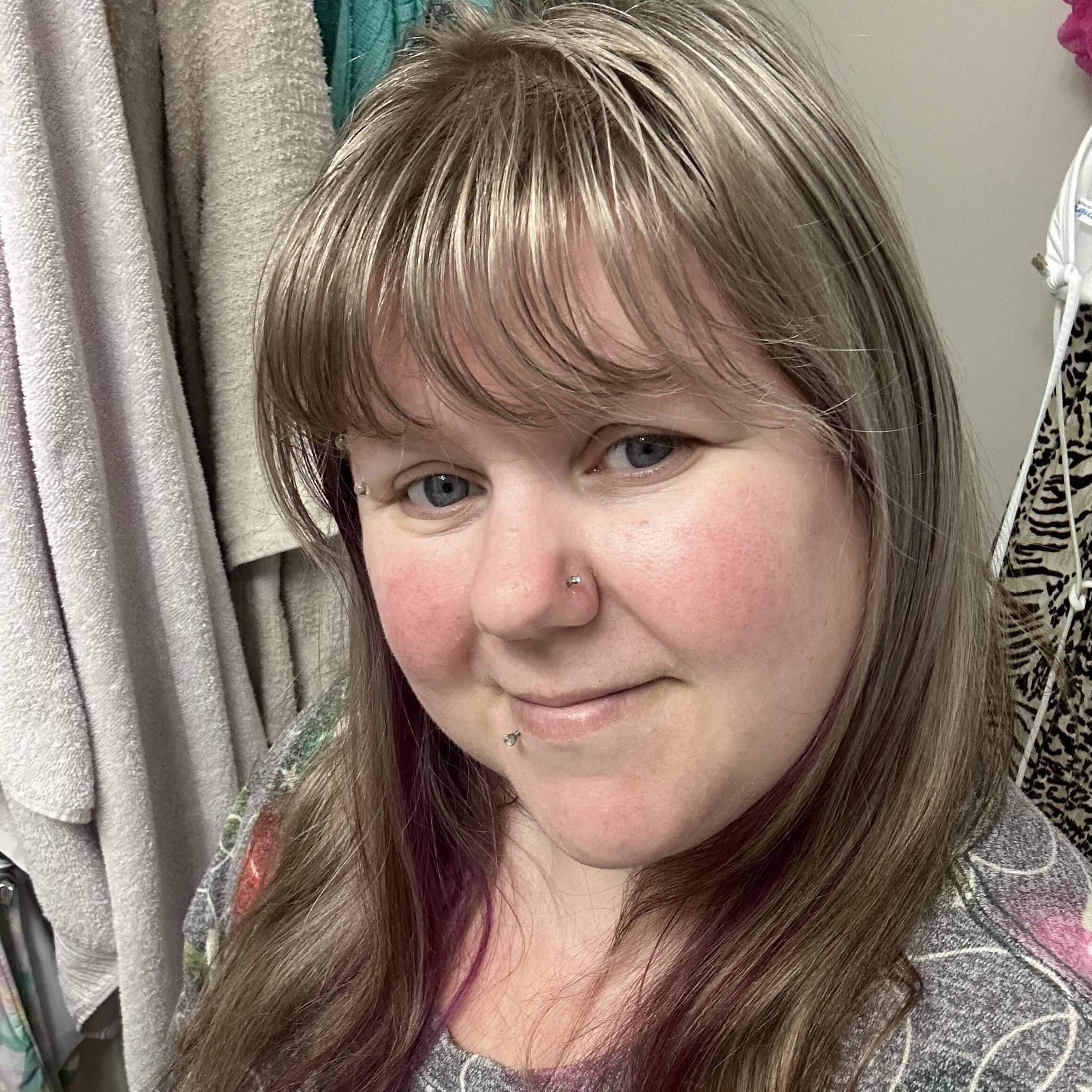 amazing sweet Nanny is available to take care of your kids! 😊