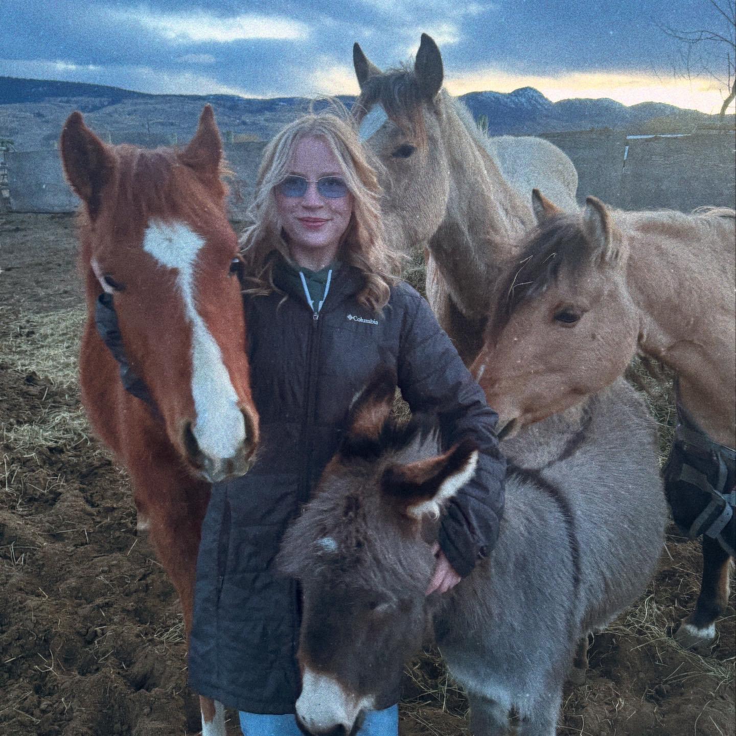 Experienced and Loving Nanny in Walhachin, BC Available for $25/Hour – Caring for Your Kids Like Family! I’m a licensed CNA.