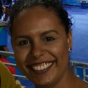 Brazilian, looking for Nanny job anywhere in Canada.