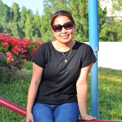A 10 years experienced housekeeper in Abu dhabi willing to work in Canada.