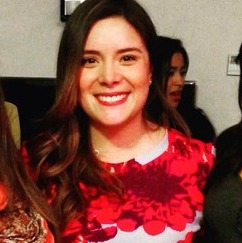 Patient nanny who speaks Spanish, English and French with experience with children.