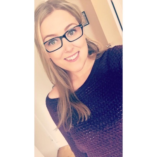 Loving and Caring Babysitter in Mississauga/Oakville Area