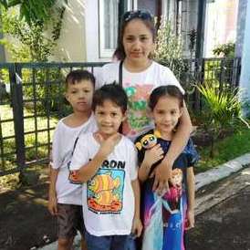 Loving, hard working, and trustworthy Nanny / Housekeeper with over 8 years of childcare experience