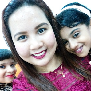 A Positive Minded and Loving Nanny/Childcare Experienced Teacher with MA in ECE/Long Term/ Looking for Sponsor