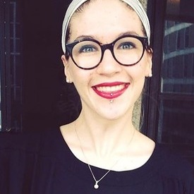 Young Experienced Woman Looking to Nanny