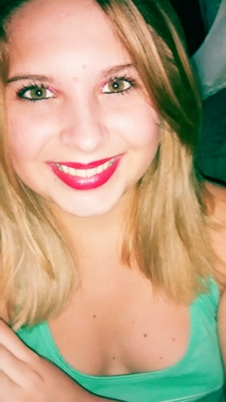 I'm Jéssica, a 20 years old brazilian girl