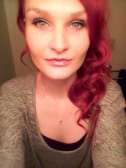 hi my name is Kristen, i am 22 years old living in ottawa