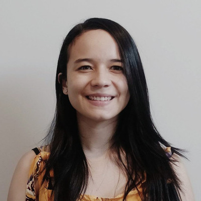 My name is Daniela from Colombia and I am currently looking for occasional babysitting opportunities on weekends.