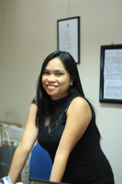 Hi! I am Rolyn, I am looking for an employer whose looking for a nanny to take care of their kids