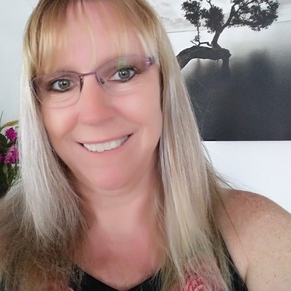 Live out nanny looking to work for a good family and fun kids. .