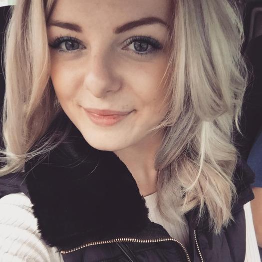 Hello Parents! Russian and English speaking nanny. AVAILABLE RIGHT AWAY!