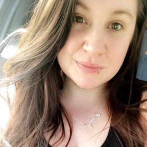 Knowledgeable, young nanny seeking family