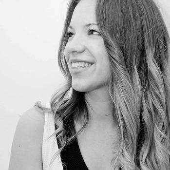 French/English Nanny Available Today.
